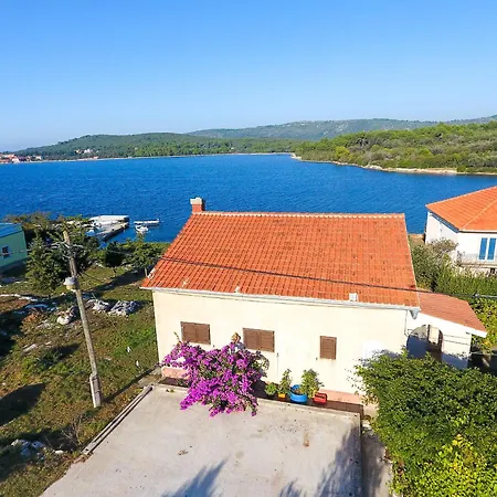 Ivka Apartment Veli Rat