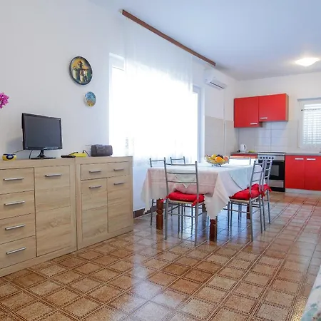 Apartment Ivka Veli Rat